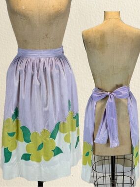 VINTAGE farmhouse 50s half apron kitchen house chore picnic gingham daisy floral